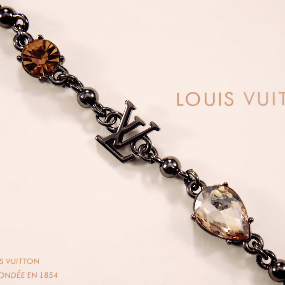 Louis Vuitton LV Light Bracelet   M1204A - DopestKickz