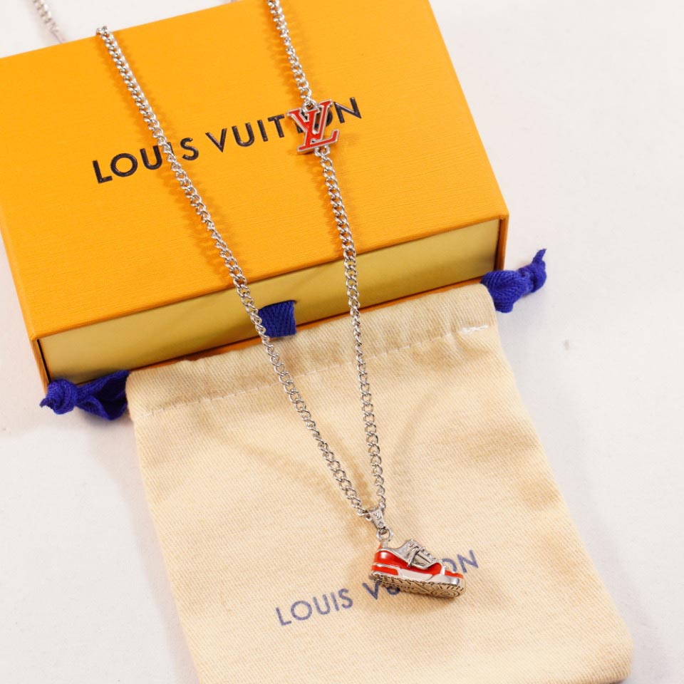 Louis Vuitton LV Trainer Necklace    M01407 - DopestKickz
