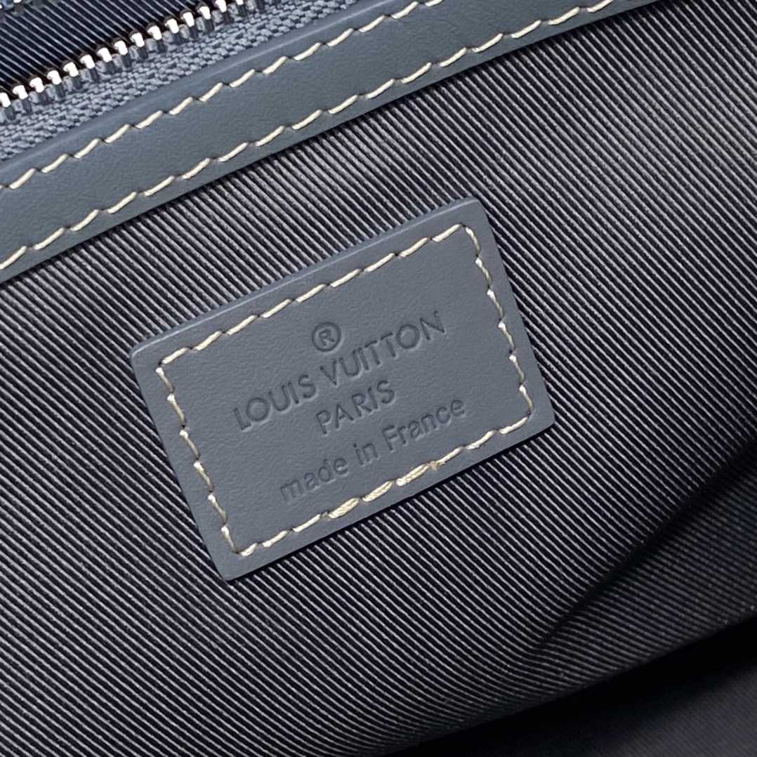 Louis Vuitton Keepall Bandoulière 50   M22532 - DopestKickz