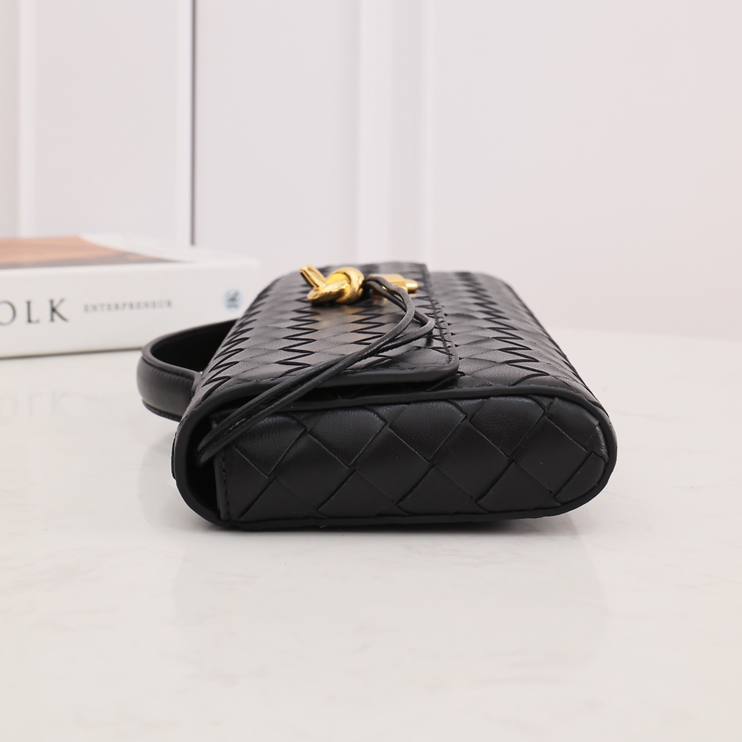 Bottega Veneta Long Clutch Andiamo With Handle - DopestKickz