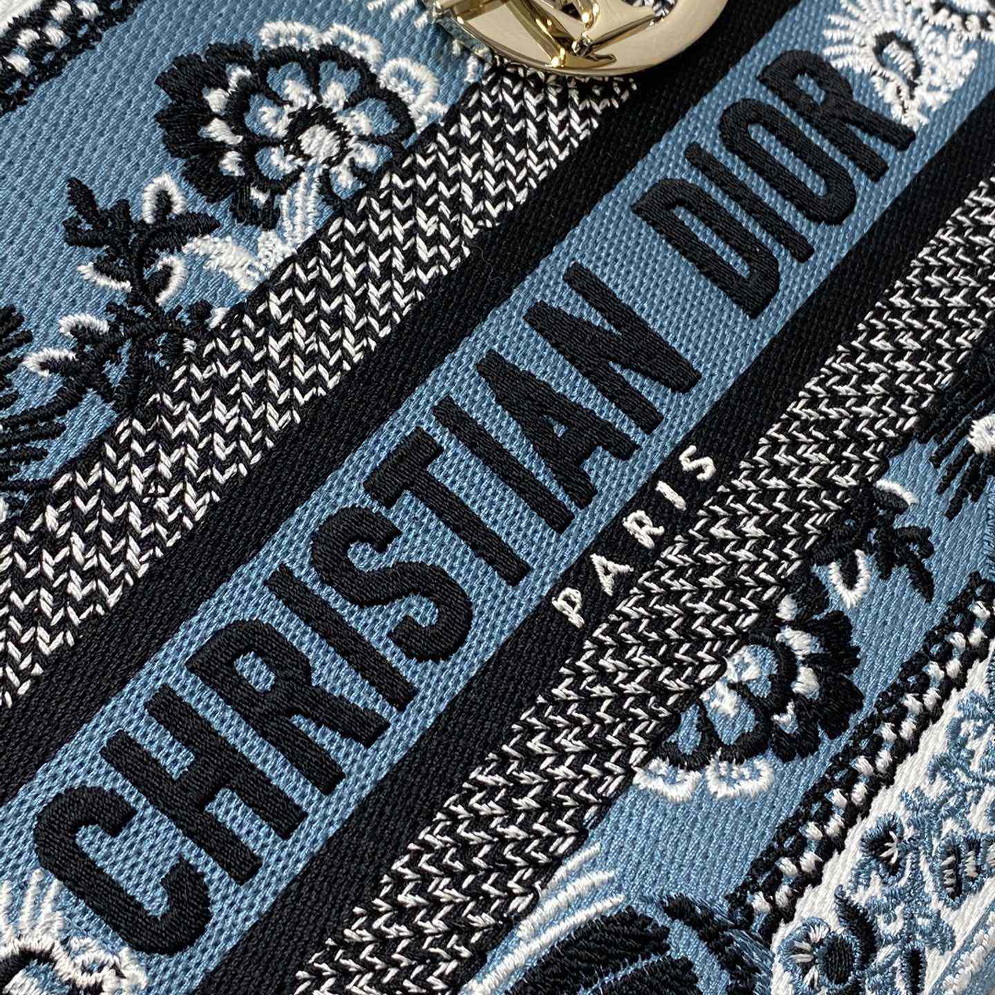 Dior Medium Lady D-Lite Bag - DopestKickz