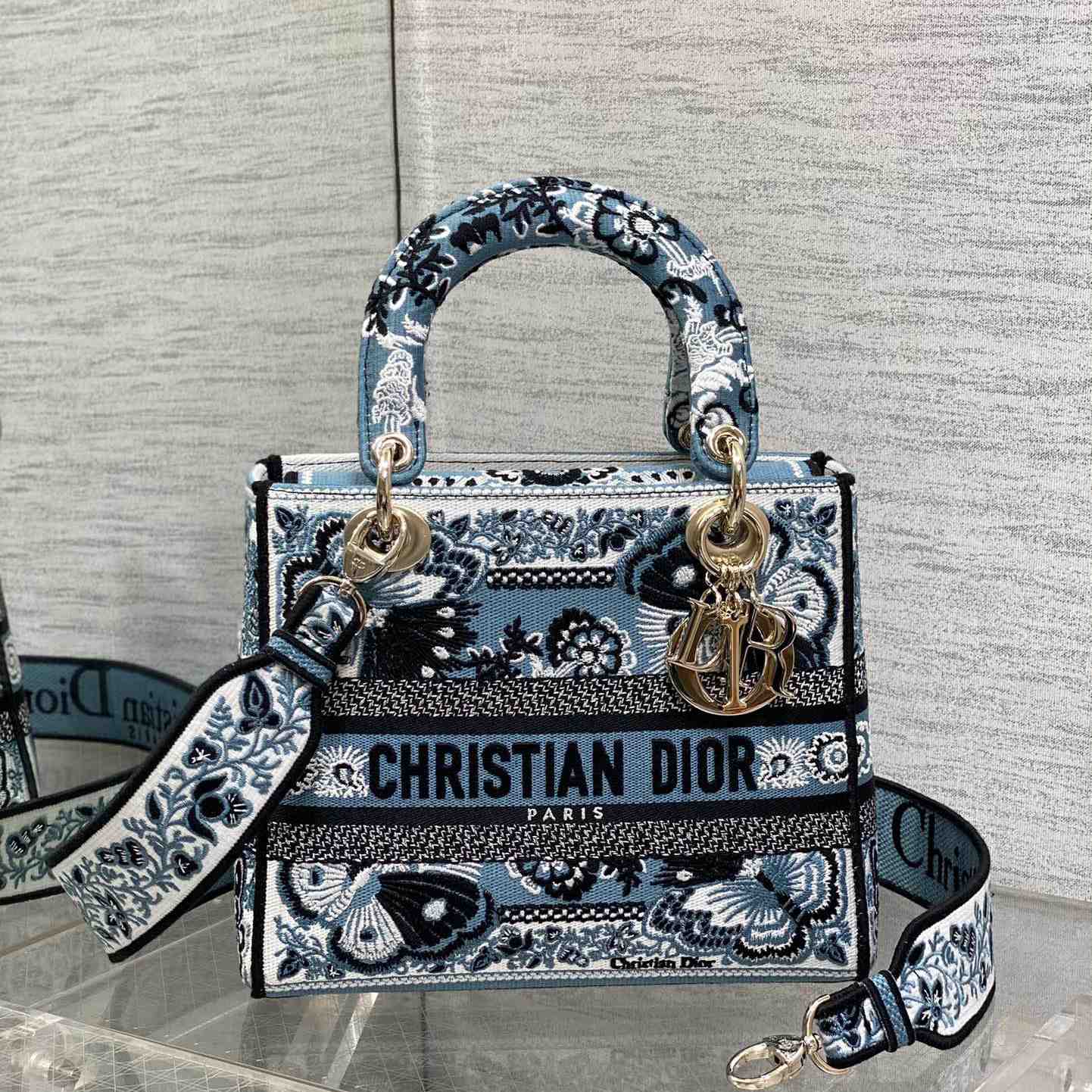 Dior Medium Lady D-Lite Bag - DopestKickz