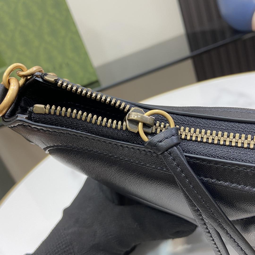 Gucci GG Marmont Small Shoulder Bag - DopestKickz