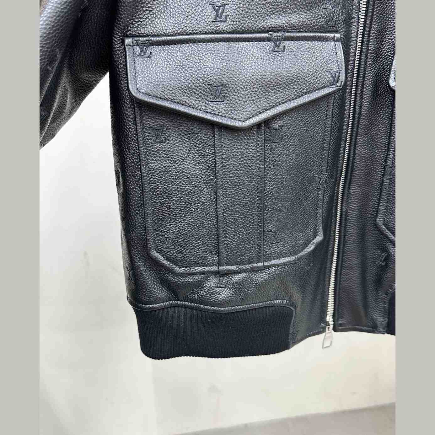 Louis Vuitton Leather Aviator Mink Collar    1AFIPA - DopestKickz