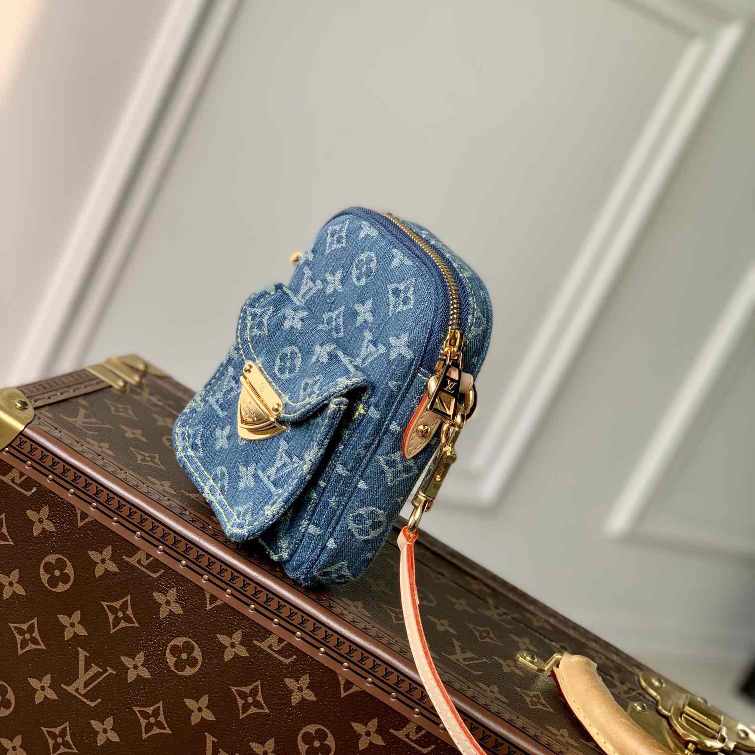 Louis Vuitton Fairfax Pochette    M82948 - DopestKickz