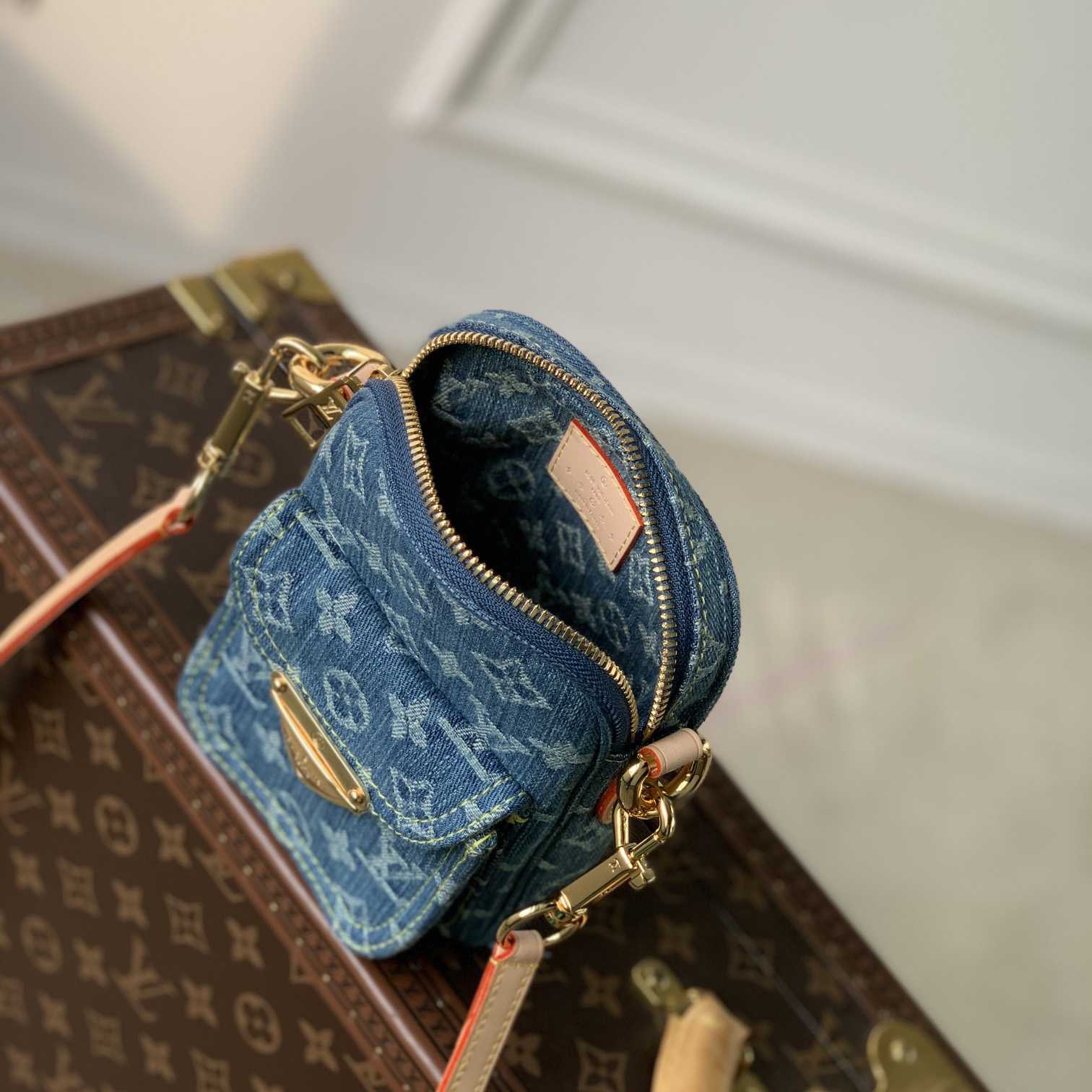 Louis Vuitton Fairfax Pochette    M82948 - DopestKickz