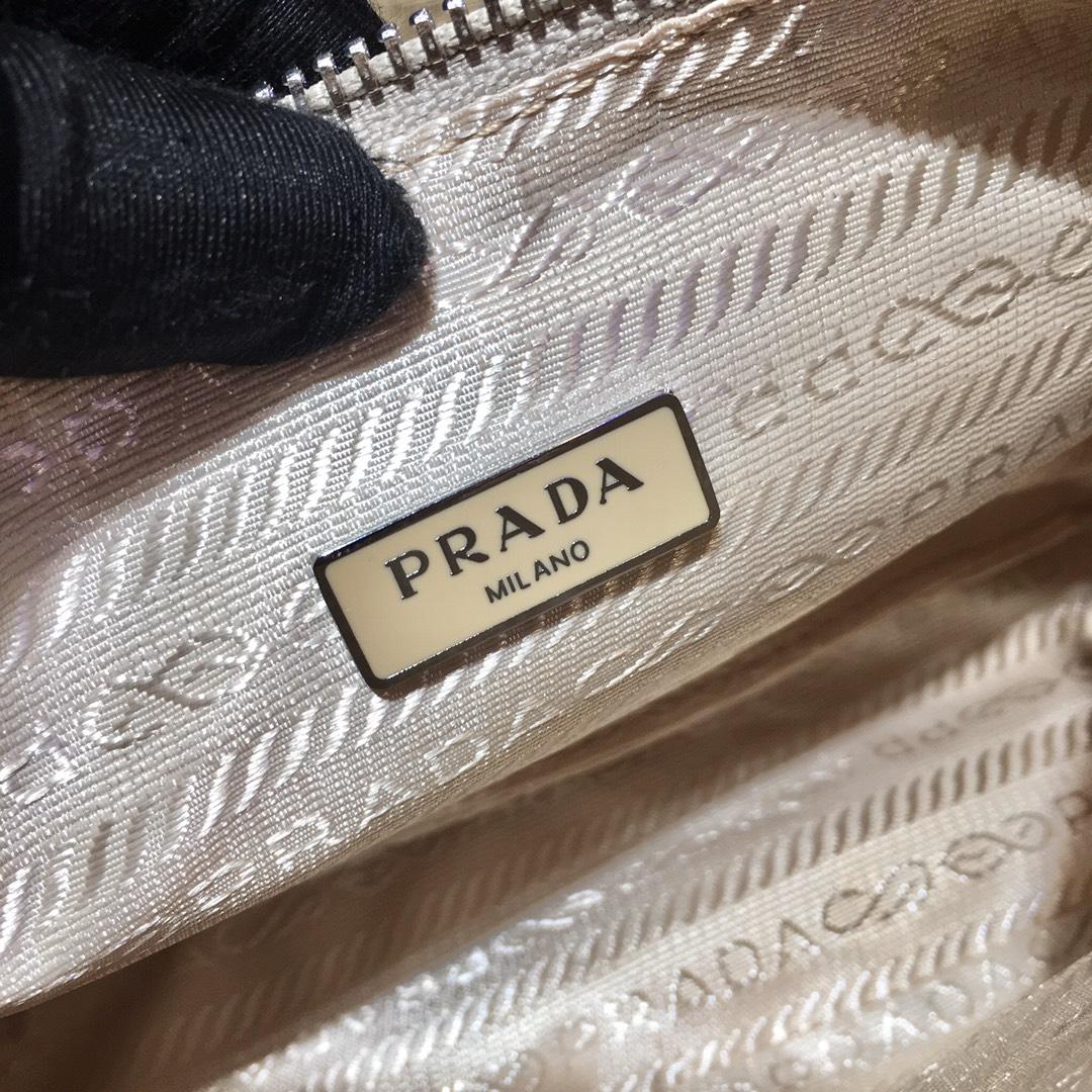 Prada Re-Edition 2005 Raffia Bag (22-12-6cm) - DopestKickz