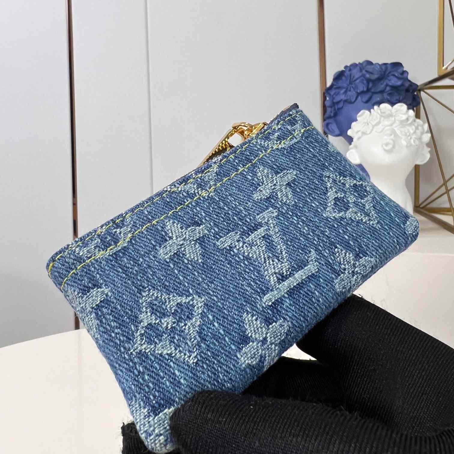 Louis Vuitton Key Pouch   M82961 - DopestKickz