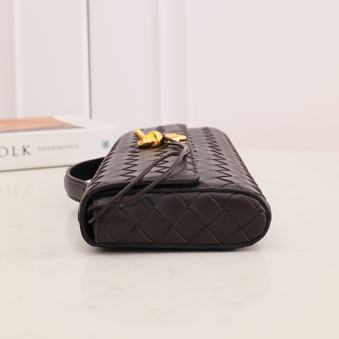 Bottega Veneta Long Clutch Andiamo With Handle - DopestKickz