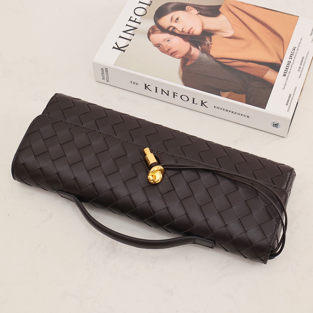 Bottega Veneta Long Clutch Andiamo With Handle - DopestKickz