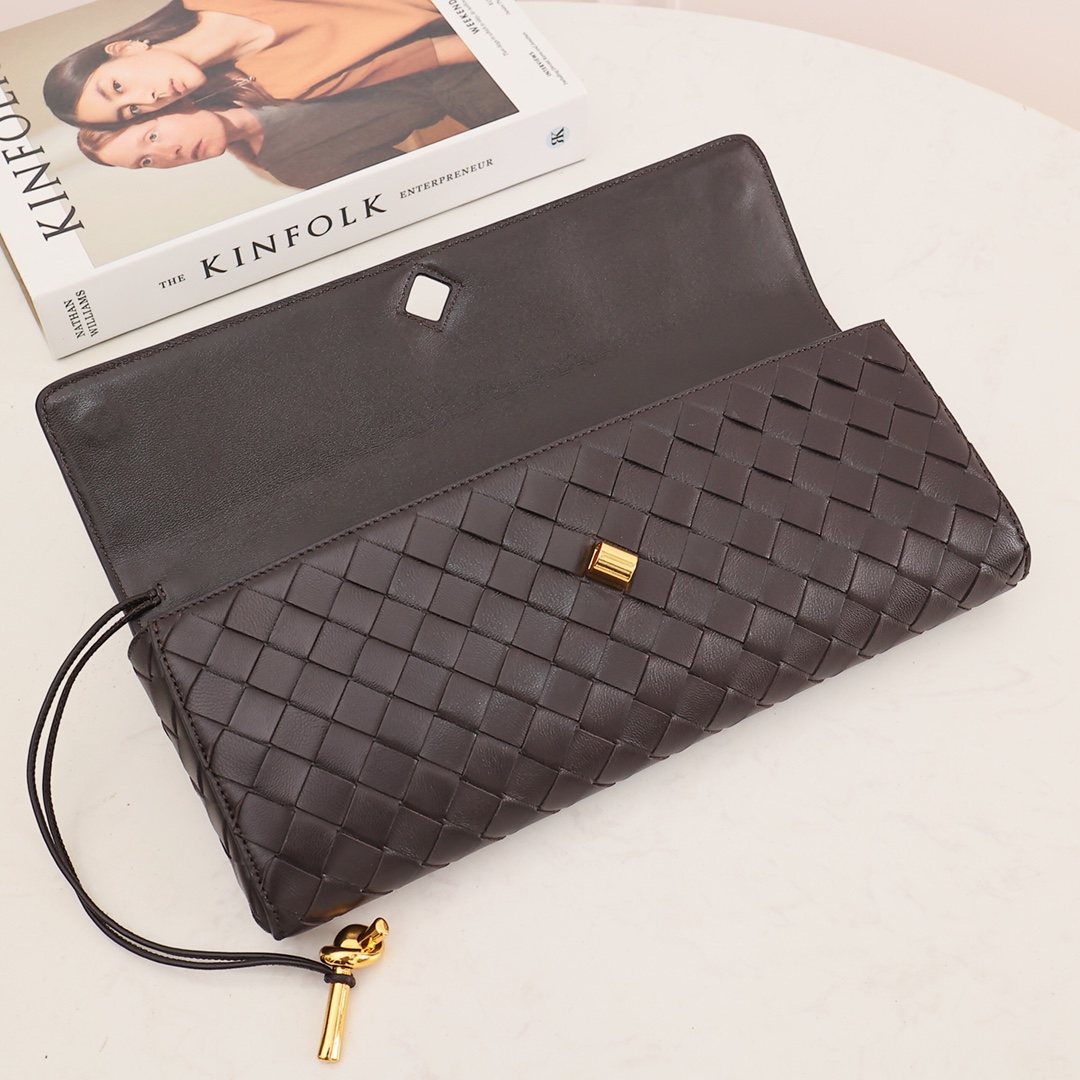 Bottega Veneta Long Clutch Andiamo With Handle - DopestKickz