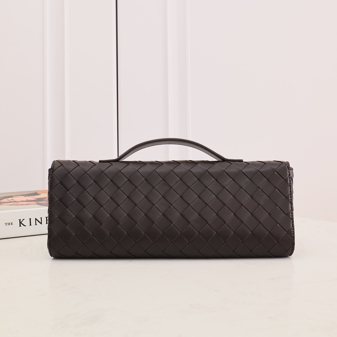 Bottega Veneta Long Clutch Andiamo With Handle - DopestKickz