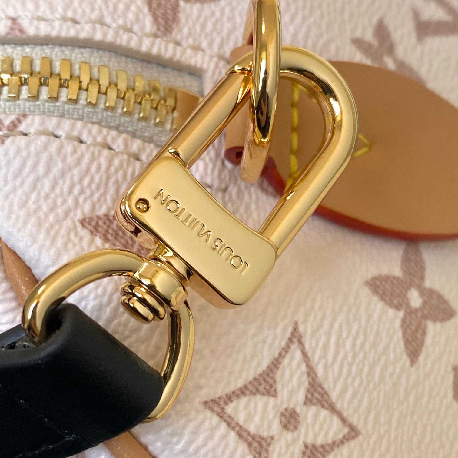 Louis Vuitton Speedy Bandouliere 20    M46906 - DopestKickz