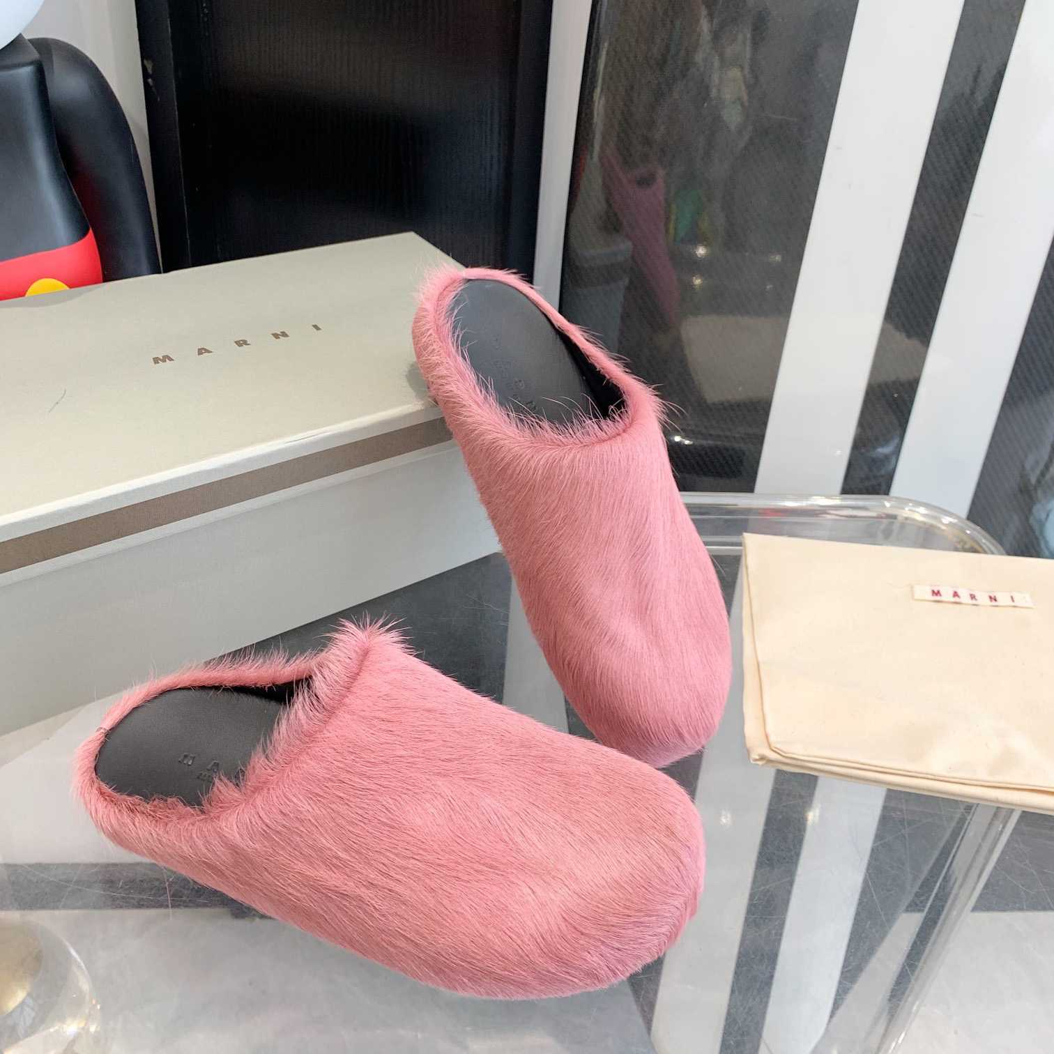 Marni Fussbett Slip-On Flat Mules - DopestKickz
