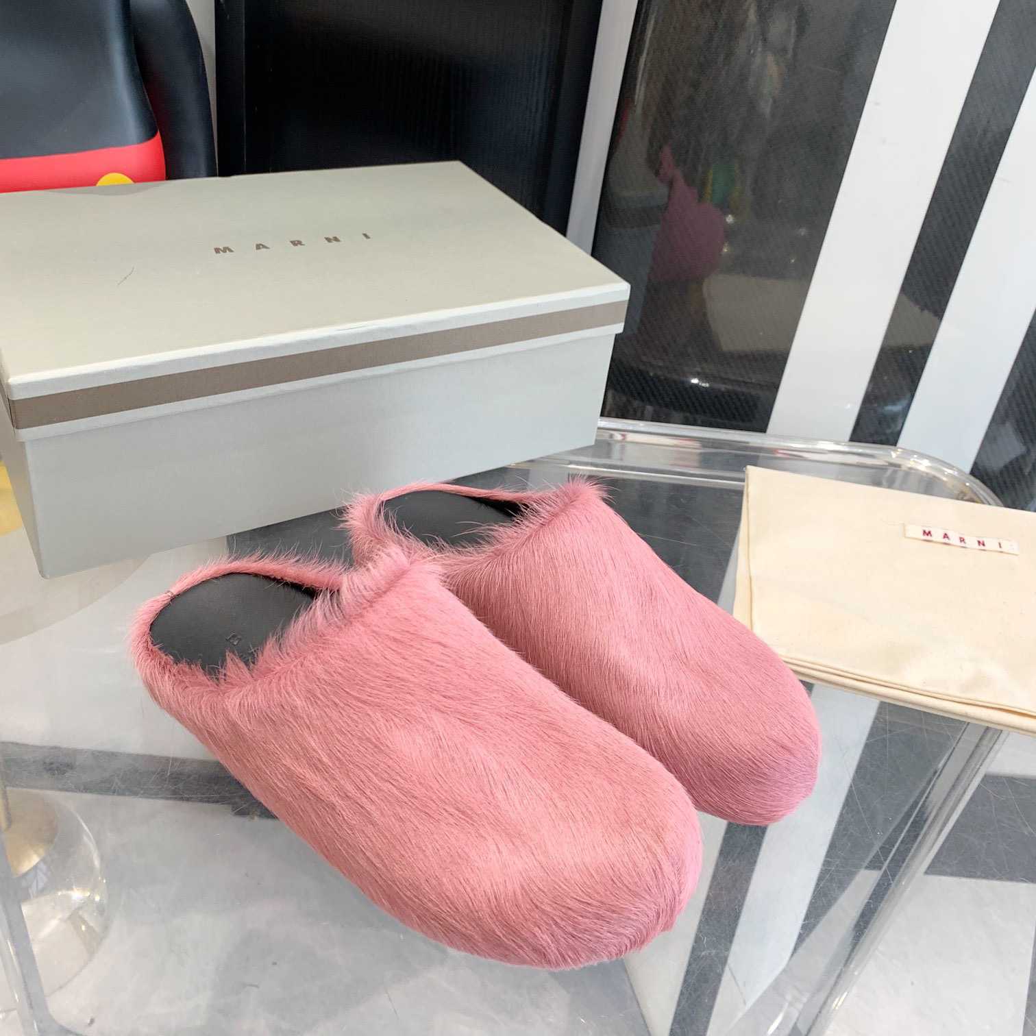 Marni Fussbett Slip-On Flat Mules - DopestKickz