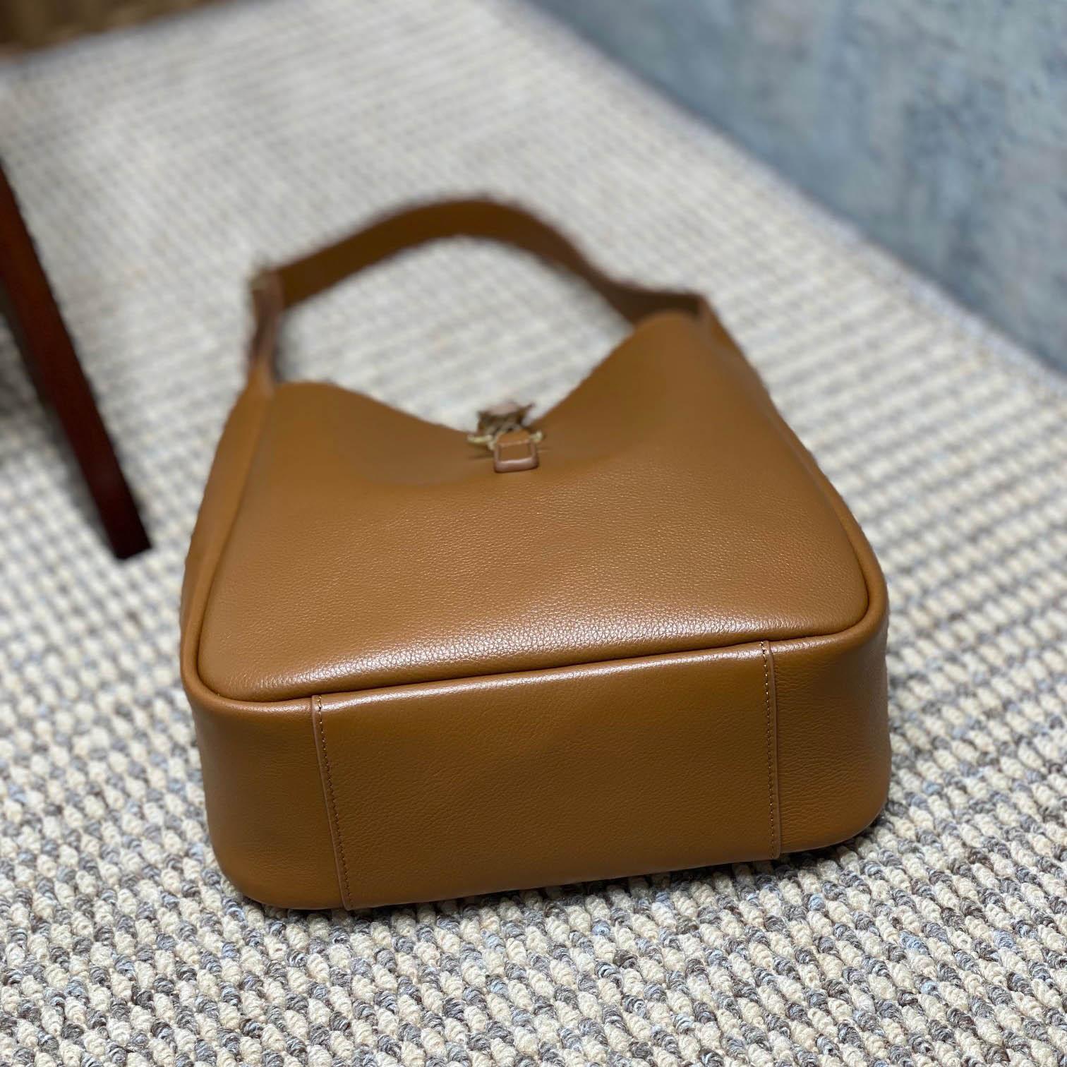 Saint Laurent LE 5 À 7 Supple Small In Grained Leather - DopestKickz