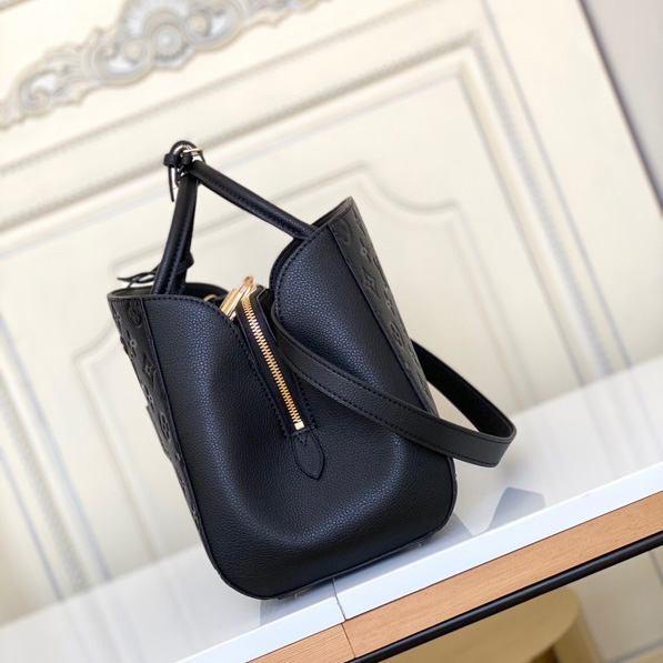 Louis Vuitton Monogram Handbag (33X23x15cm) - DopestKickz