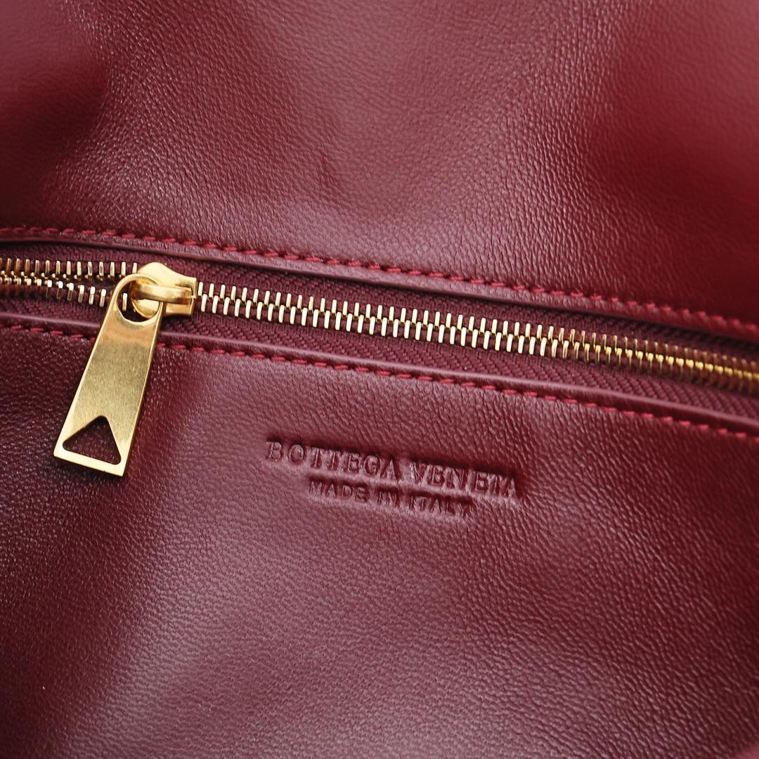 Bottega Veneta Long Clutch Andiamo With Handle - DopestKickz