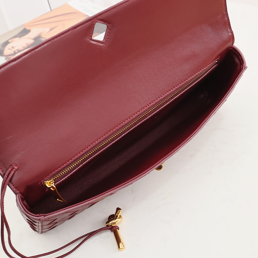 Bottega Veneta Long Clutch Andiamo With Handle - DopestKickz