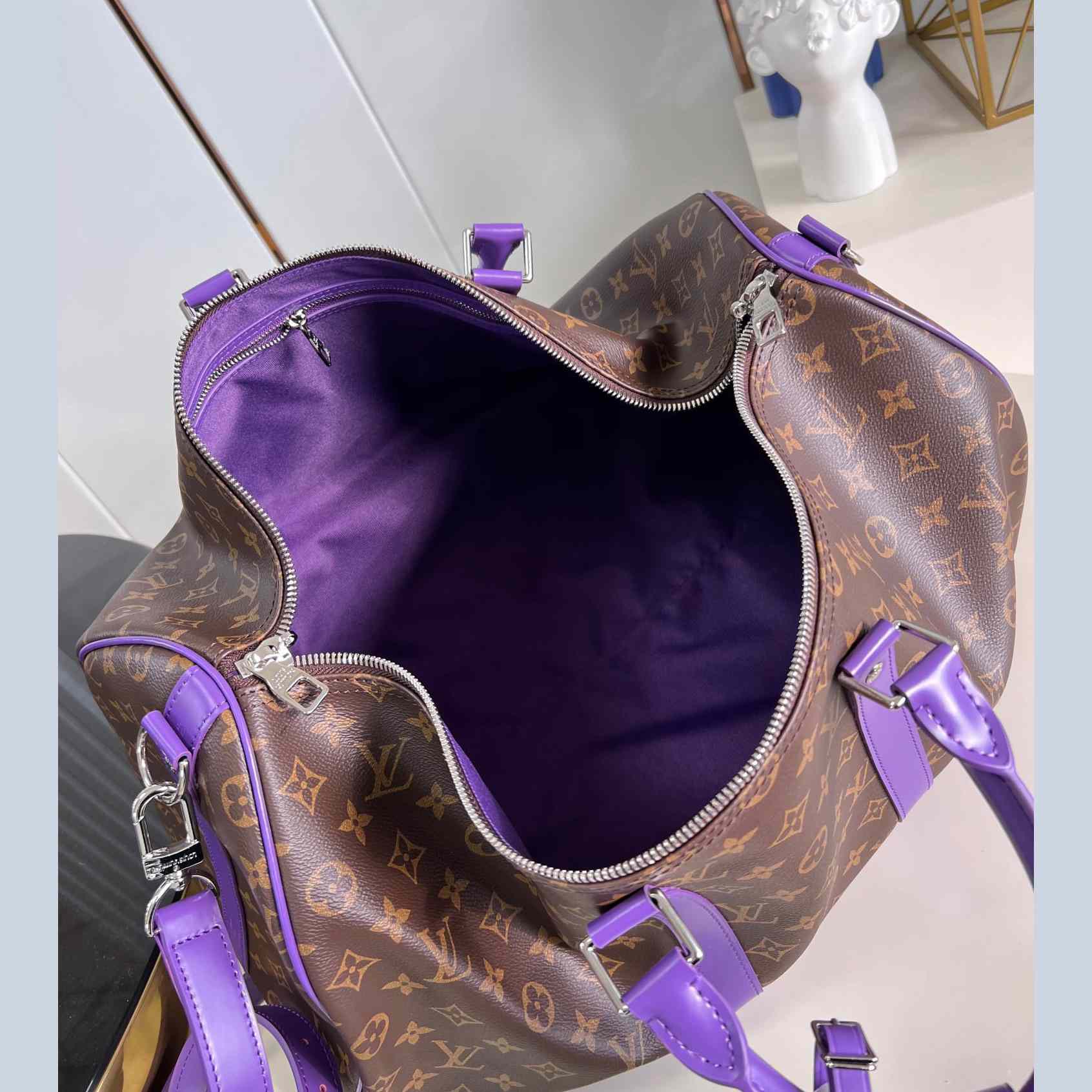 Louis Vuitton Keepall Bandoulière 50     M46775 - DopestKickz