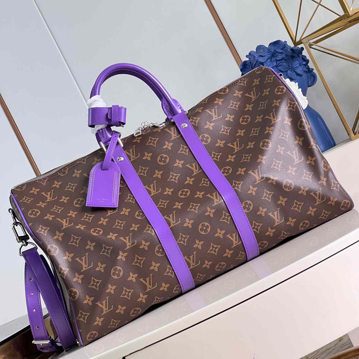 Louis Vuitton Keepall Bandoulière 50     M46775 - DopestKickz