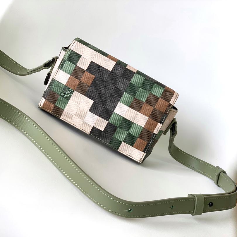 Louis Vuitton Steamer Wearable Wallet   M83172 - DopestKickz