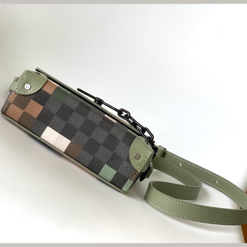 Louis Vuitton Steamer Wearable Wallet   M83172 - DopestKickz