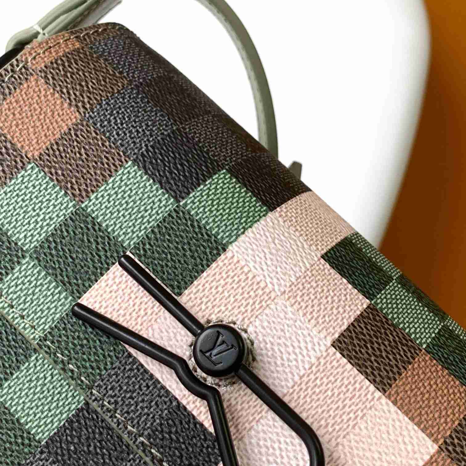 Louis Vuitton Steamer Wearable Wallet   M83172 - DopestKickz