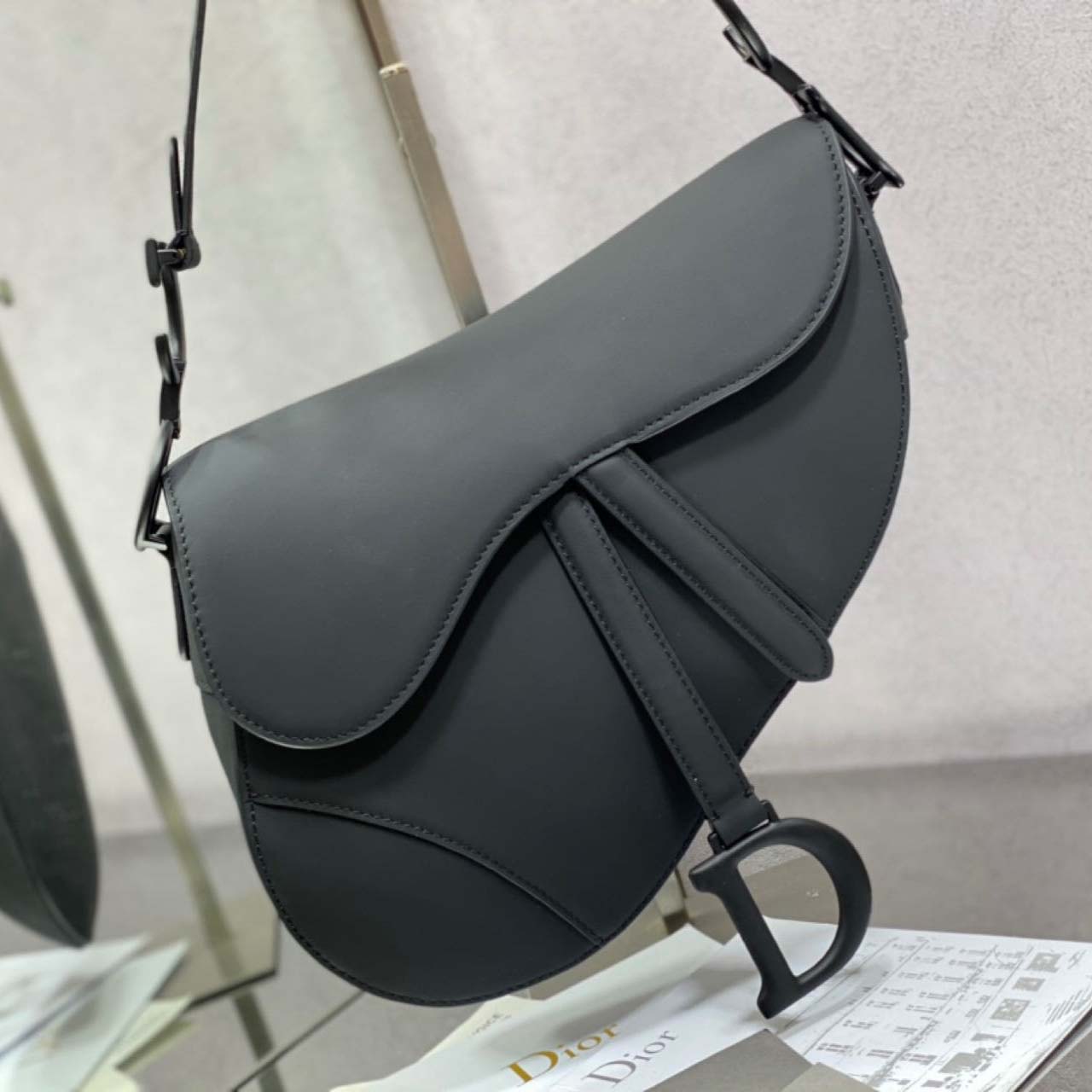 Dior Saddle Bag    25.5-20-6.5cm - DopestKickz
