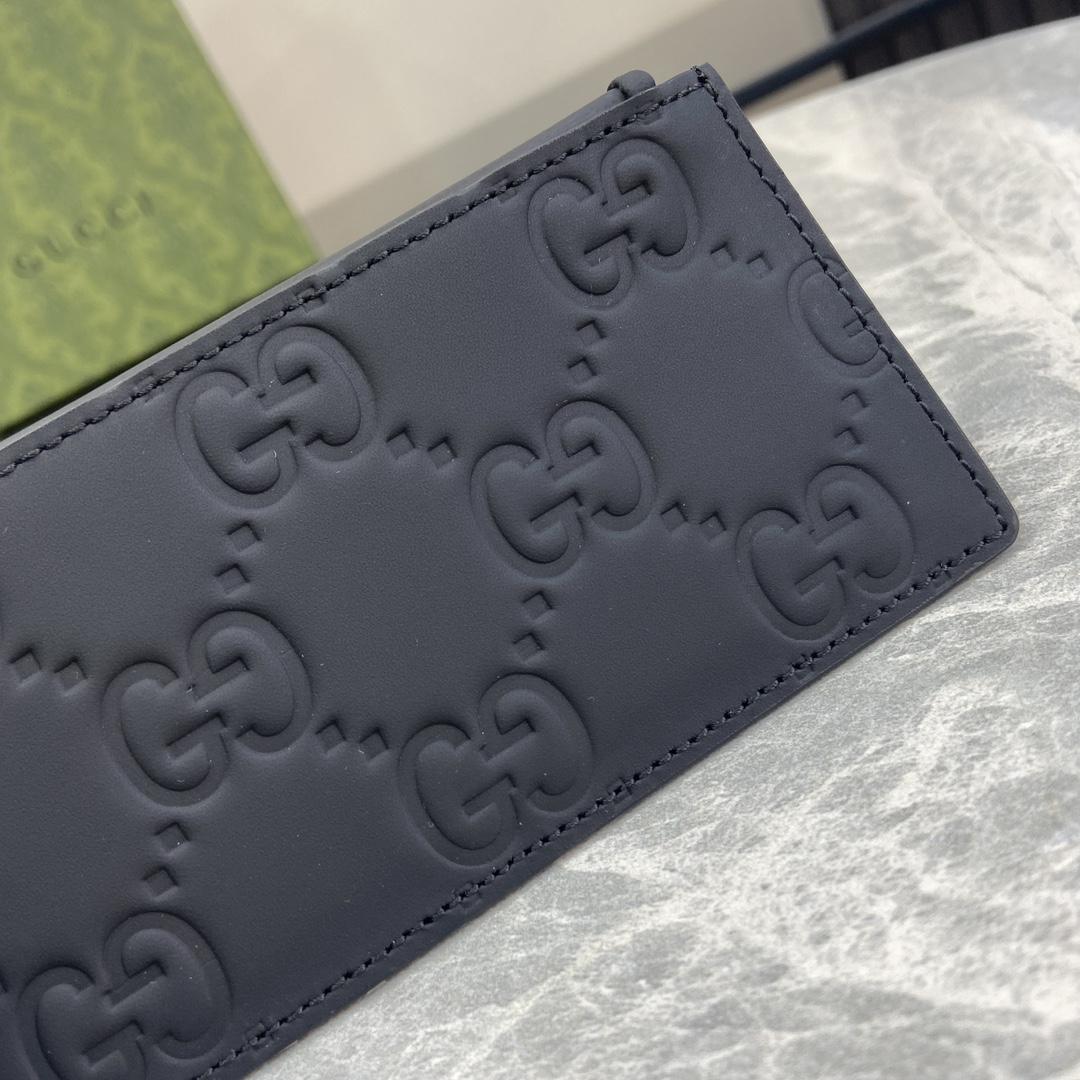 Gucci GG Rubber-effect Zip Card Case - DopestKickz