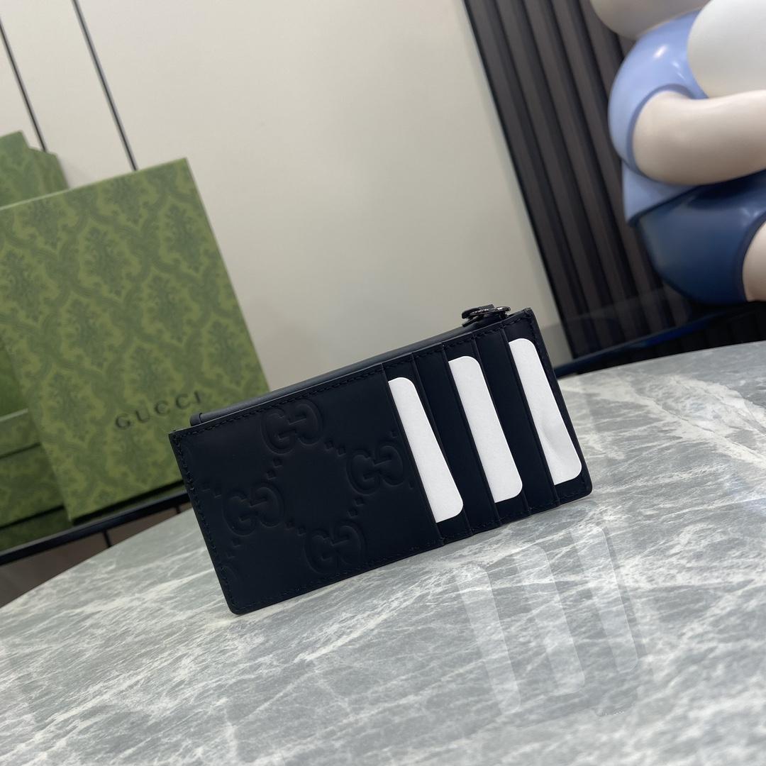 Gucci GG Rubber-effect Zip Card Case - DopestKickz