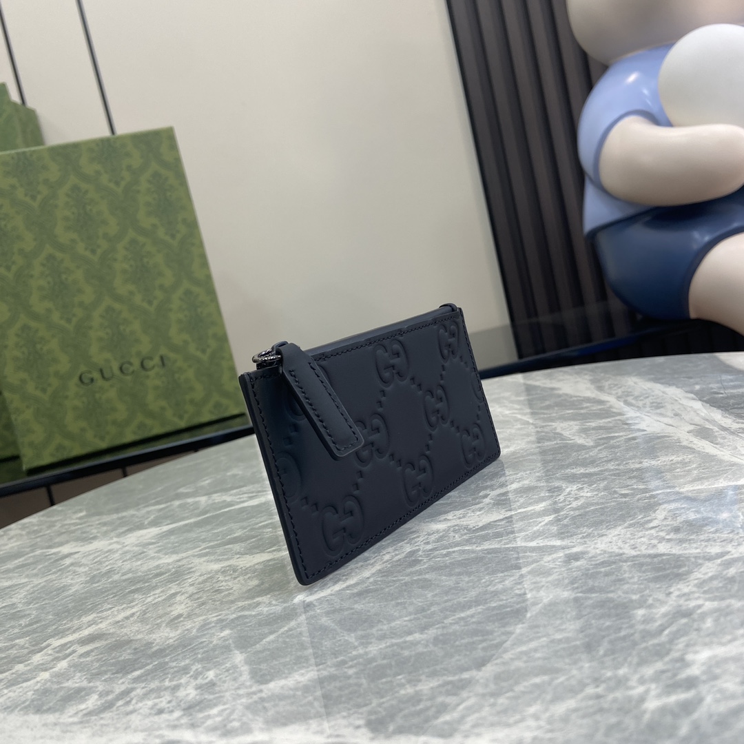 Gucci GG Rubber-effect Zip Card Case - DopestKickz