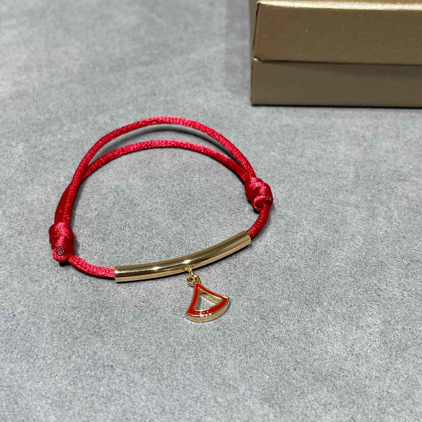 Bvlgari Divas’ Dream Bracelet - DopestKickz