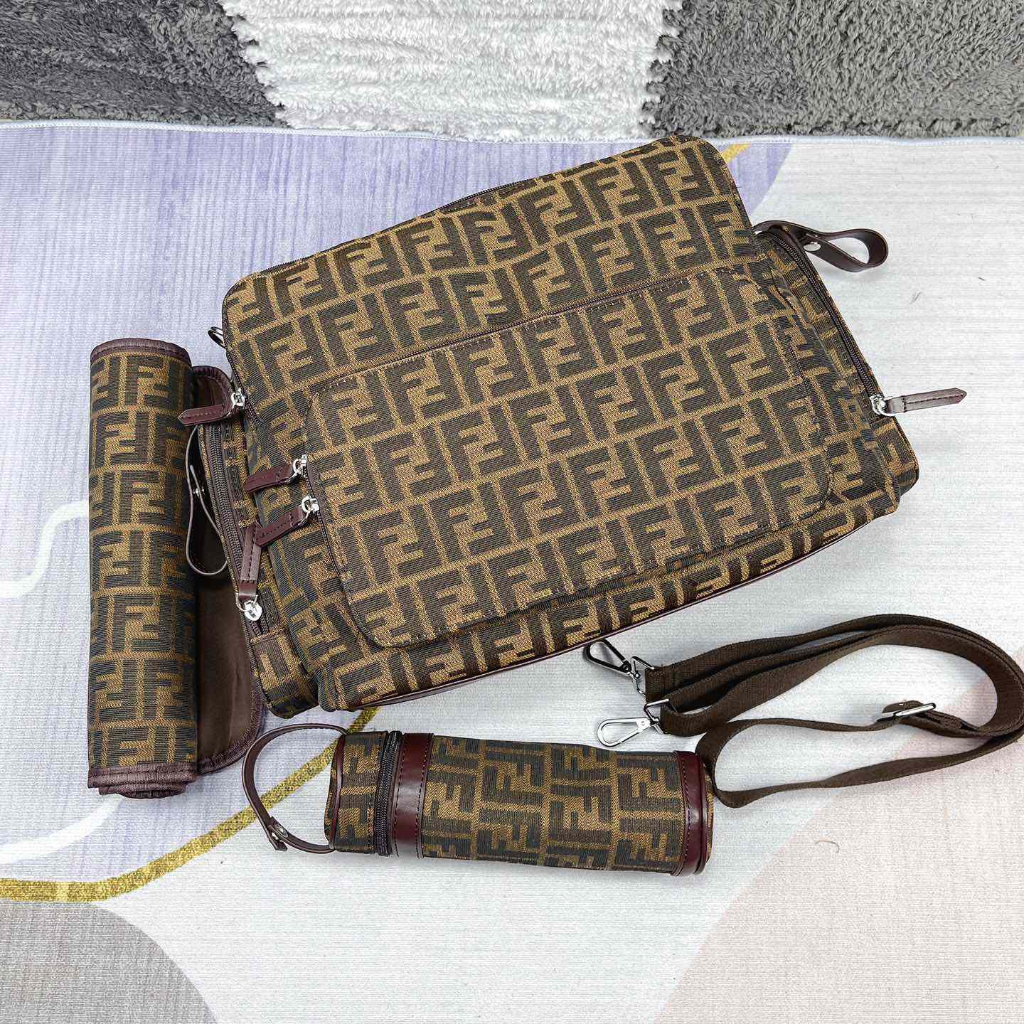 Fendi Mothers Bags  42*32*15cm - DopestKickz