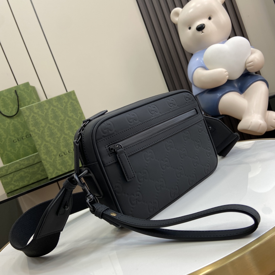 Gucci GG Crossbody Bag - DopestKickz