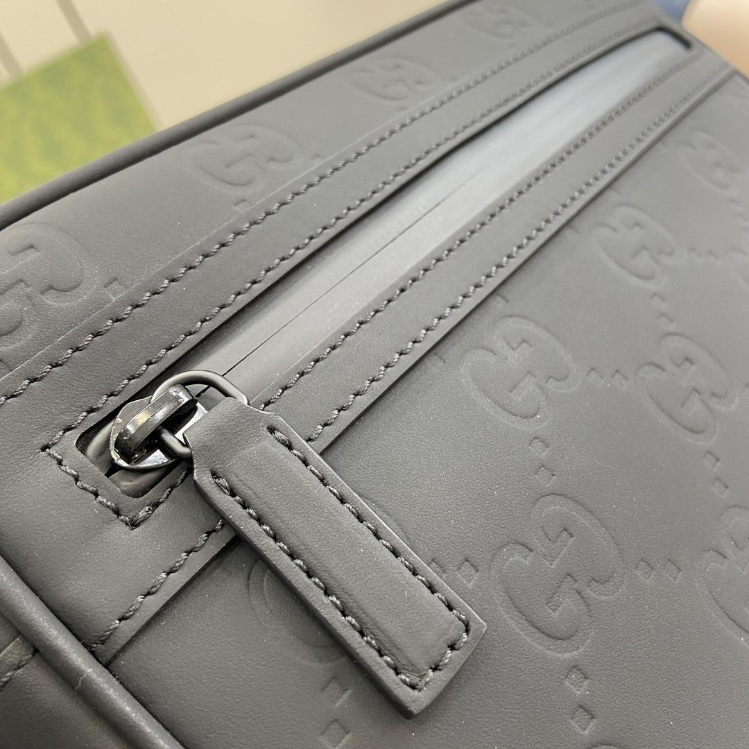 Gucci GG Crossbody Bag - DopestKickz