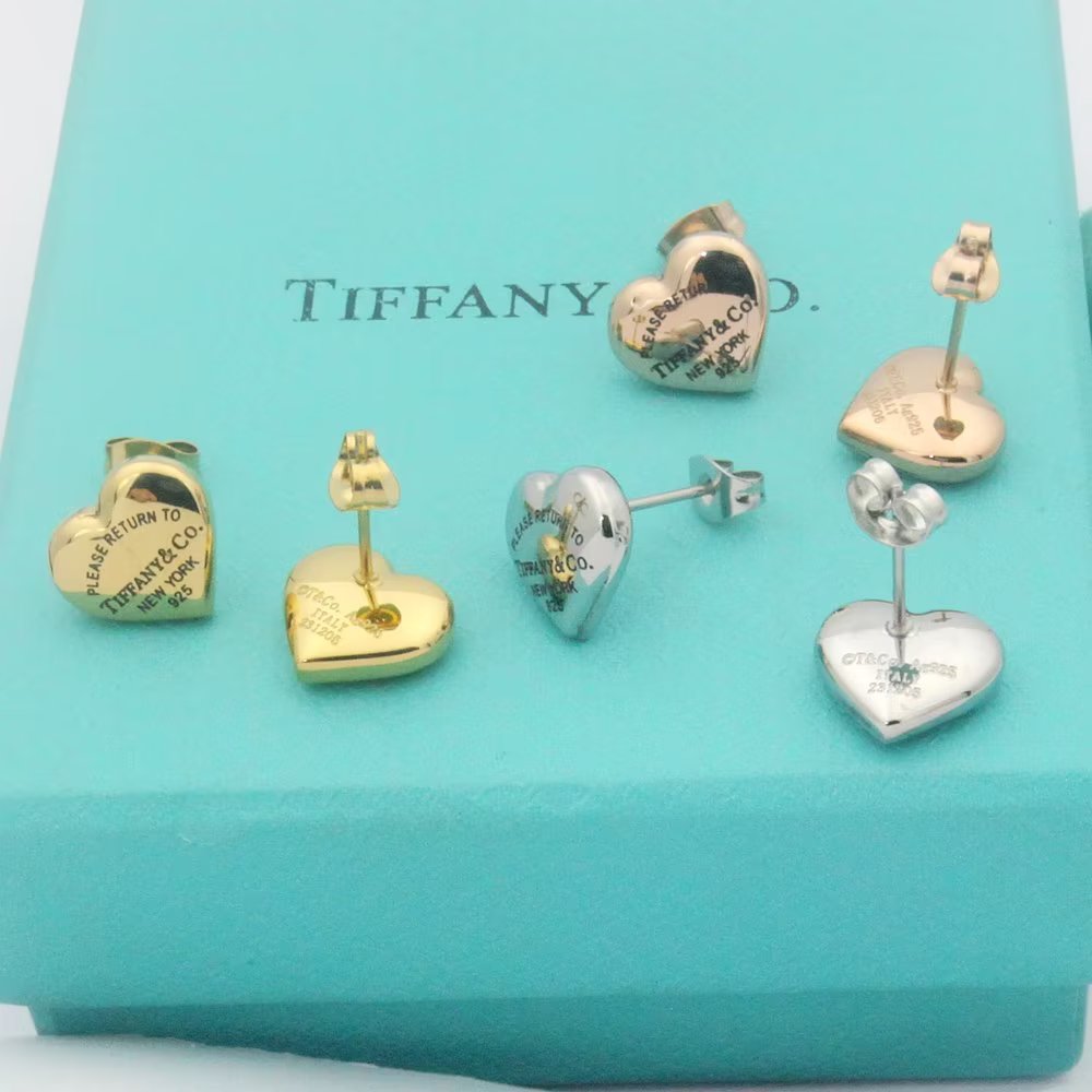 Tiffany&CO Full Heart Earrings - DopestKickz