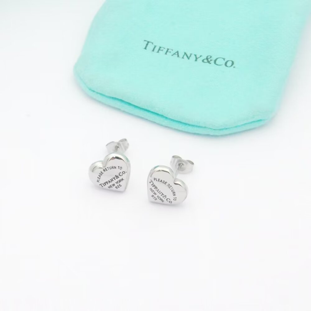 Tiffany&CO Full Heart Earrings - DopestKickz