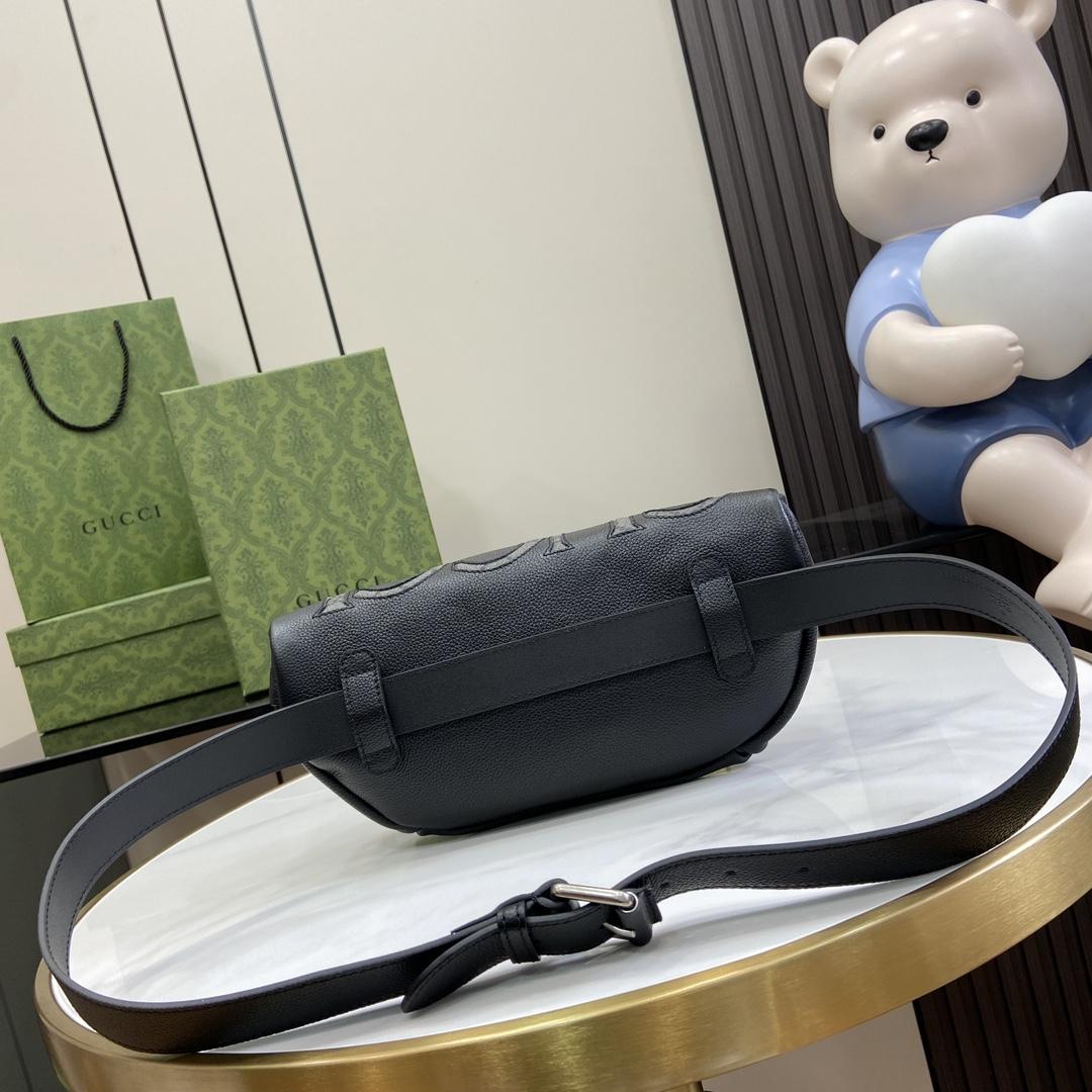 Gucci Belt Bag With Gucci Logo - DopestKickz