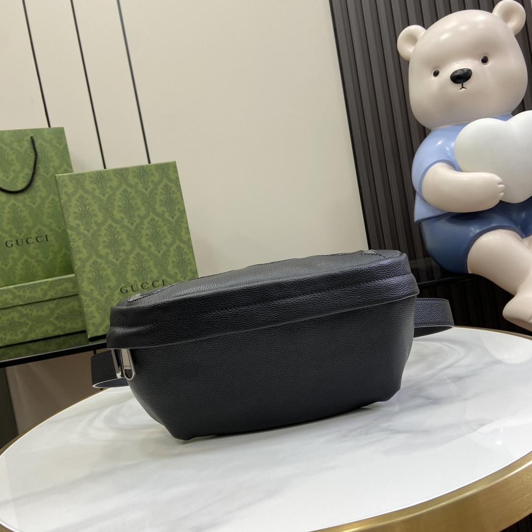 Gucci Belt Bag With Gucci Logo - DopestKickz