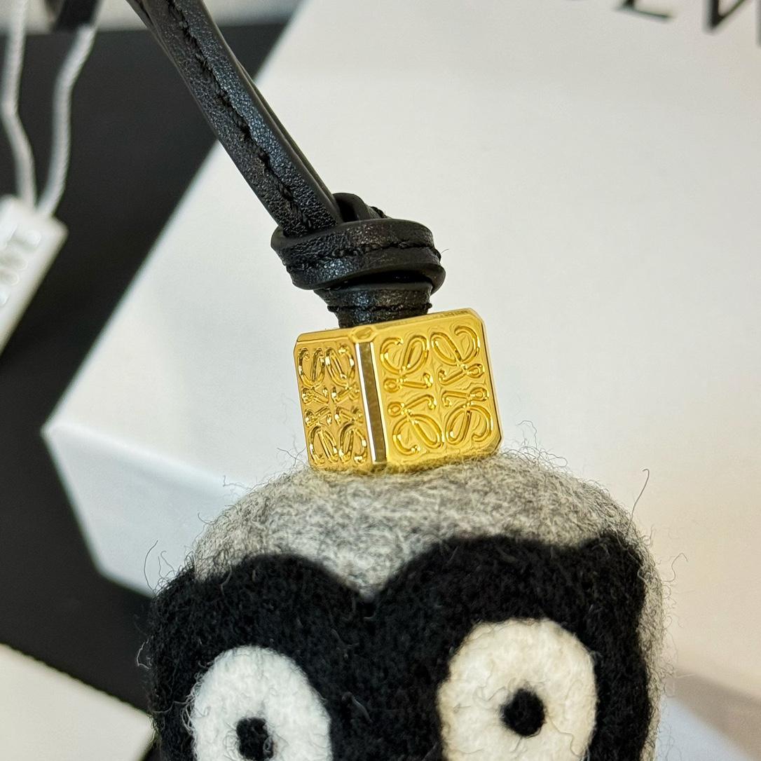 Loewe Owl charm In Felt And Calfskin - DopestKickz