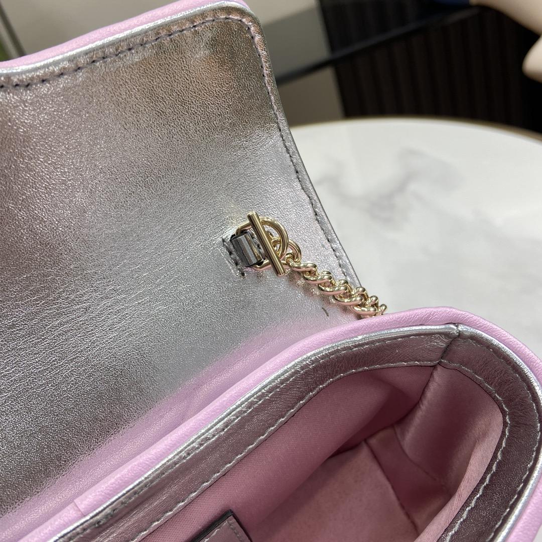Gucci GG Marmont Super Mini Bag - DopestKickz