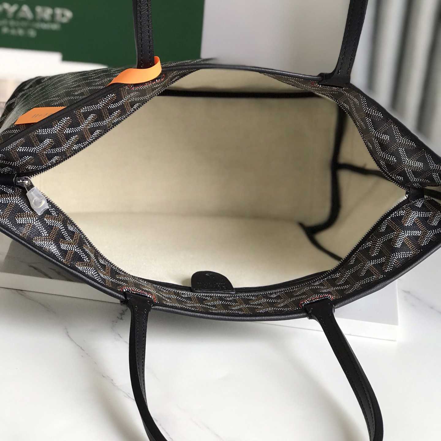 Goyard Saint Louis PM Bag - DopestKickz