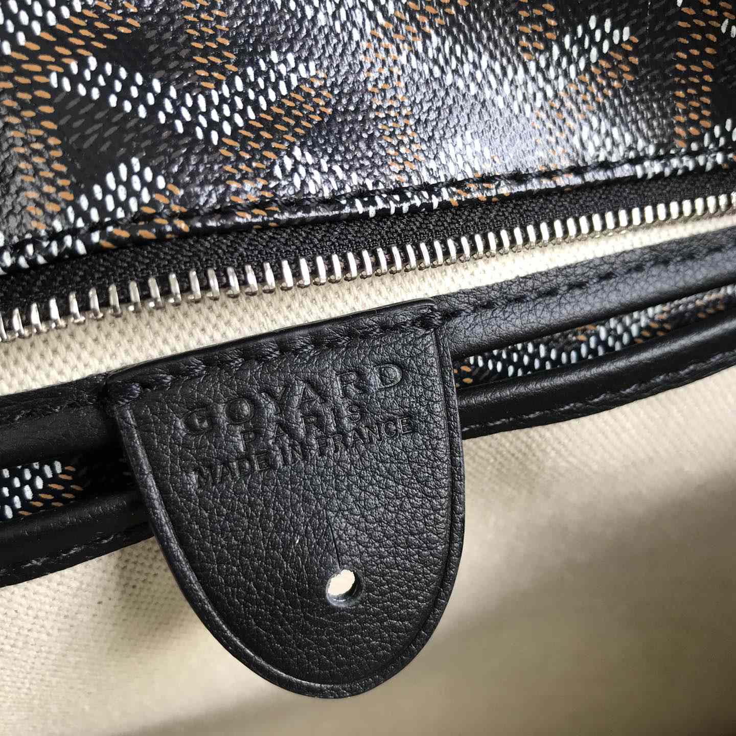 Goyard Saint Louis PM Bag - DopestKickz