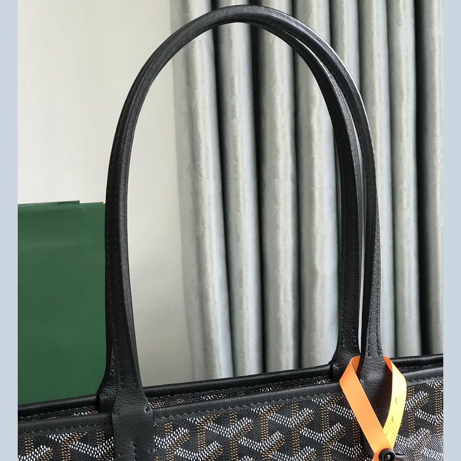 Goyard Saint Louis PM Bag - DopestKickz