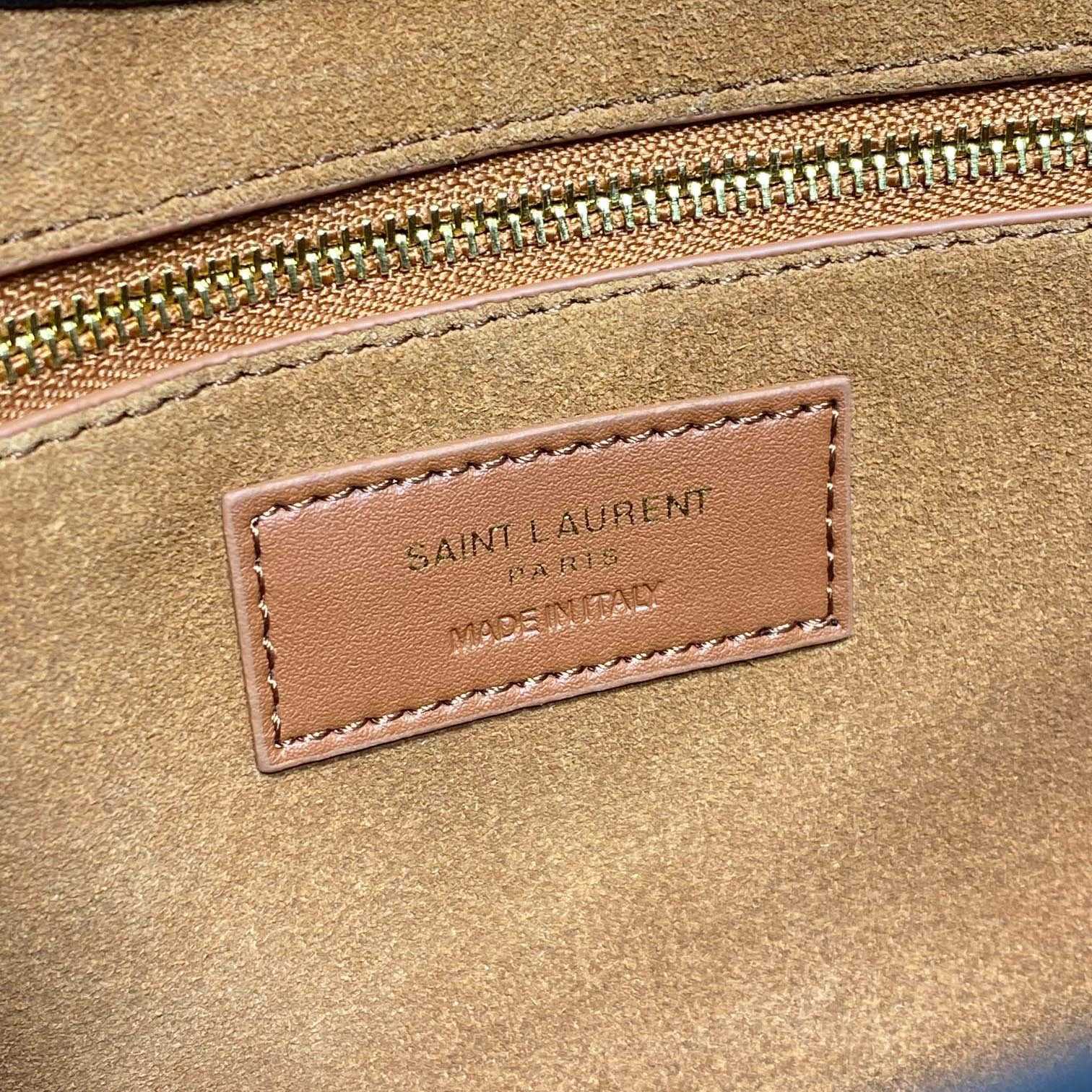 Saint Laurent Le 5 À 7 In Crocodile-embossed Shiny Leather - DopestKickz