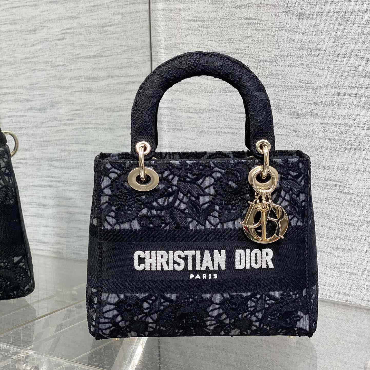 Dior Medium Lady D-Lite Bag - DopestKickz