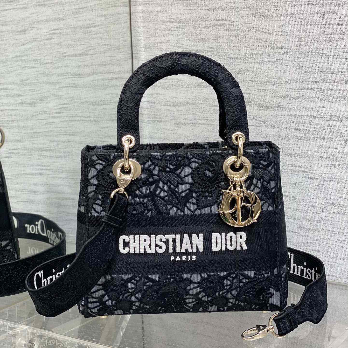 Dior Medium Lady D-Lite Bag - DopestKickz