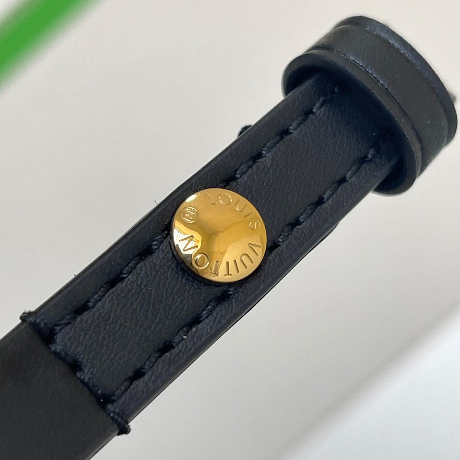 Louis Vuitton Wallet on Chain Ivy    M83091 - DopestKickz