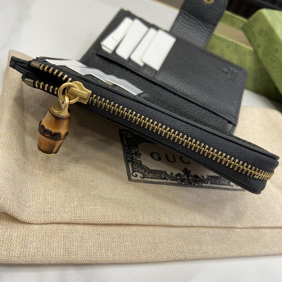 Gucci Medium double G Wallet With Bamboo - DopestKickz